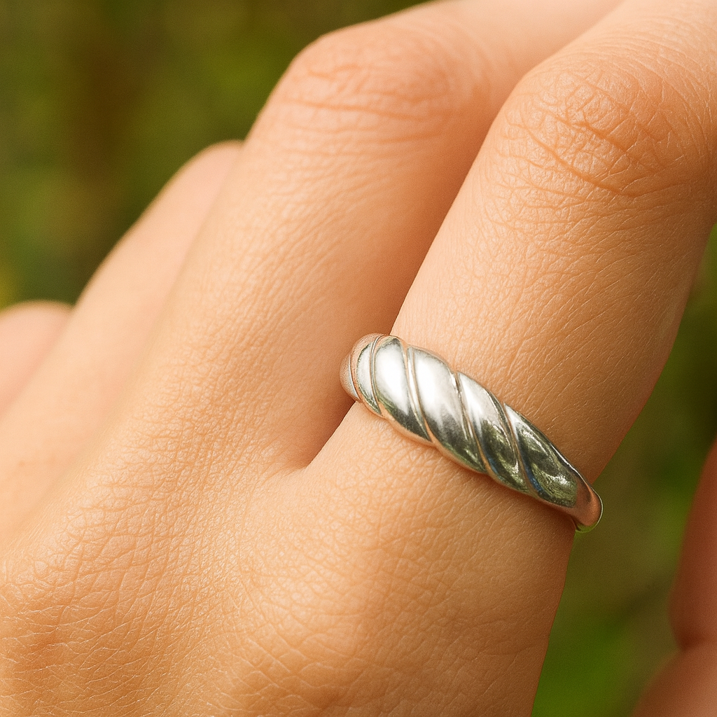 Don't Get It Twisted Ring